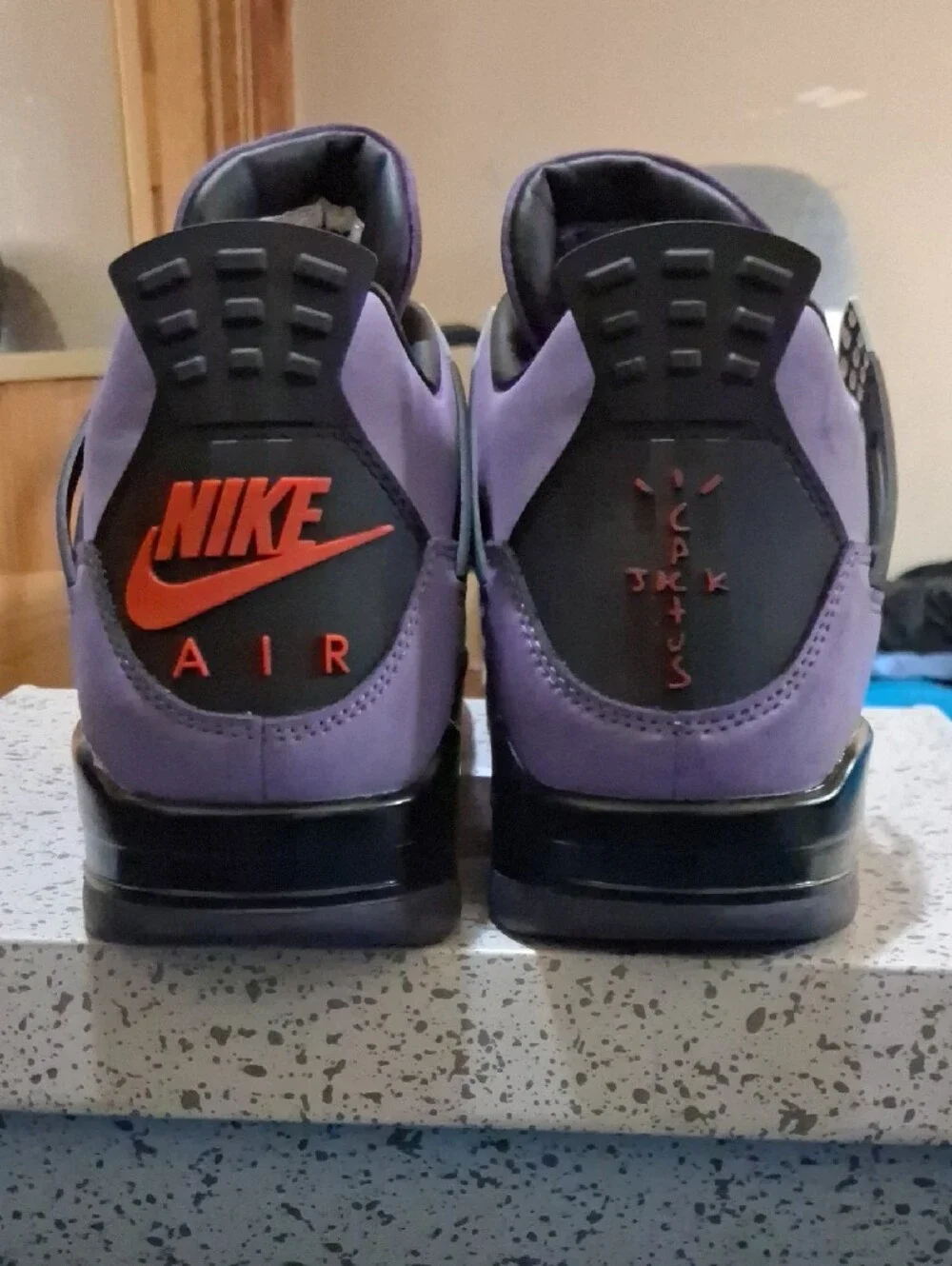 Exclusive Pair Travis Sc